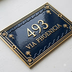 Phoenicia Heritage Hausnummernschild aus Gusseisen – Handgefertigtes, individuelles Hausschild